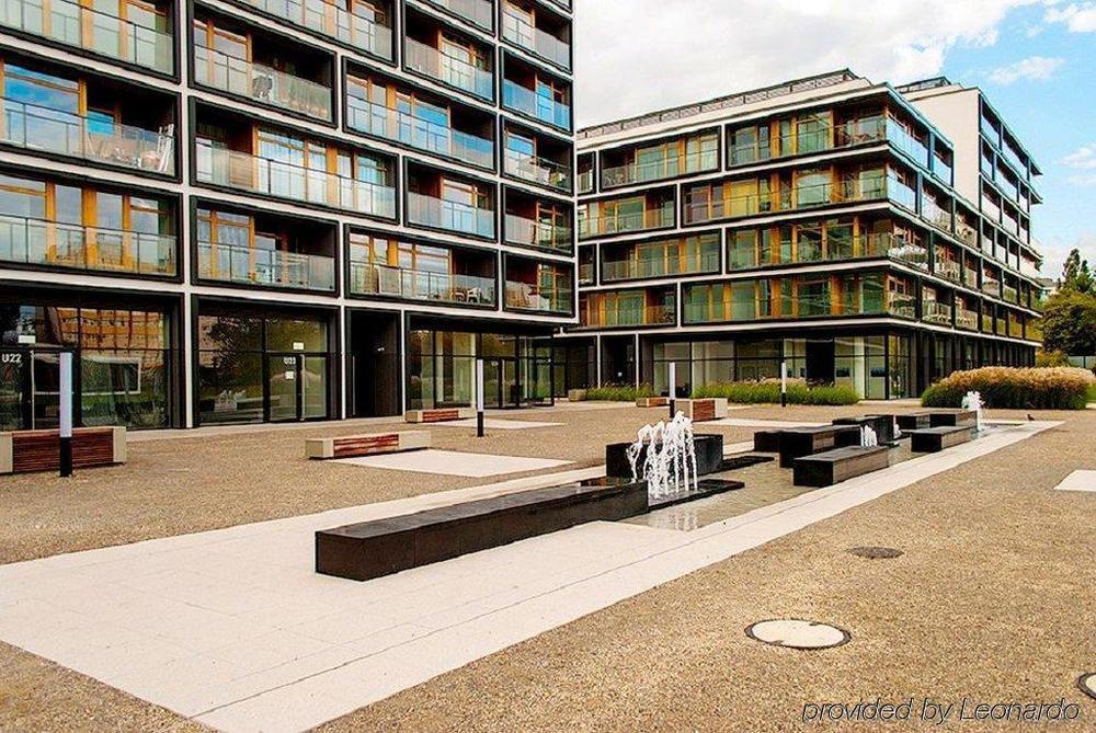 Exclusive Apartments - Wola Residence Warschau Buitenkant foto